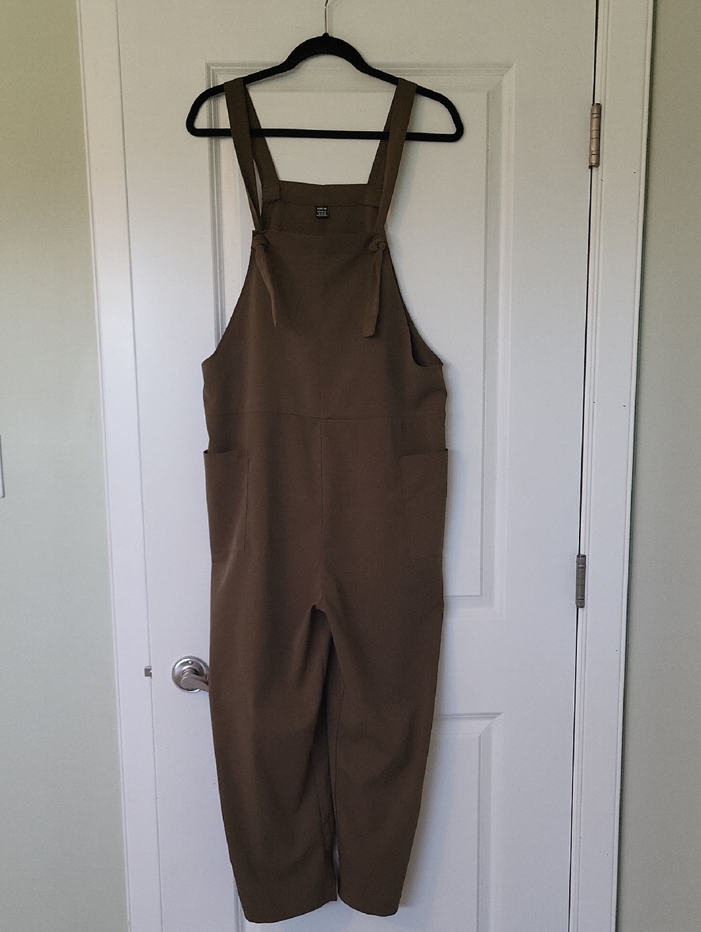 SHEIN Olive Green Sleeveless Overalls Jumpsuit